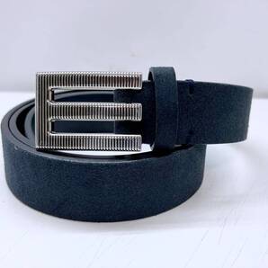 25年現行 美品 ETRO エトロ Eロゴバックル レザー ベルト 105 ネイビーブルー シルバー MP3A0008AP289B0310