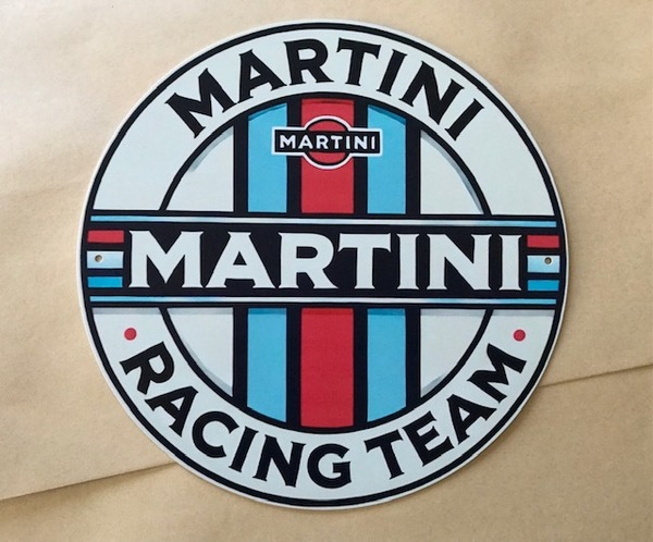 お部屋、ガレージに! マルティニ MARTINIロゴ 金属のアート看板 お部屋に・ガレージに!送料サービス ランチアストラトス ポルシェ