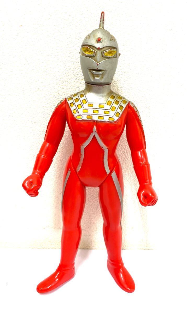 1988年製 ウルトラセブン ソフビ ビッグサイズ 円谷プロ 日本製 バンダイ Yahoo!オークション -「ウルトラセブン ソフビ 1988」の落札相場