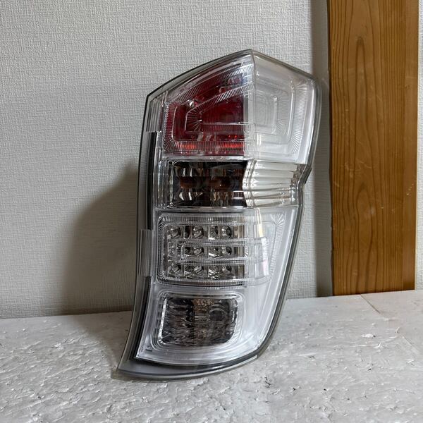 ホンダ ステップワゴン DBA-RK5 右テールランプ 送料込み即決