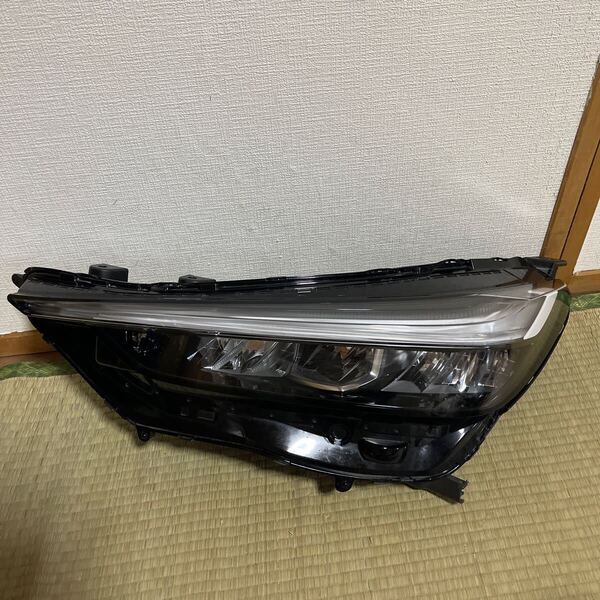 ホンダ純正 RV3 RV4 RV5 RV6 ヴェゼル LED ヘッドライト 左側 助手席 STANLEY W5884 打刻:J3 送料込み 即決 点灯済