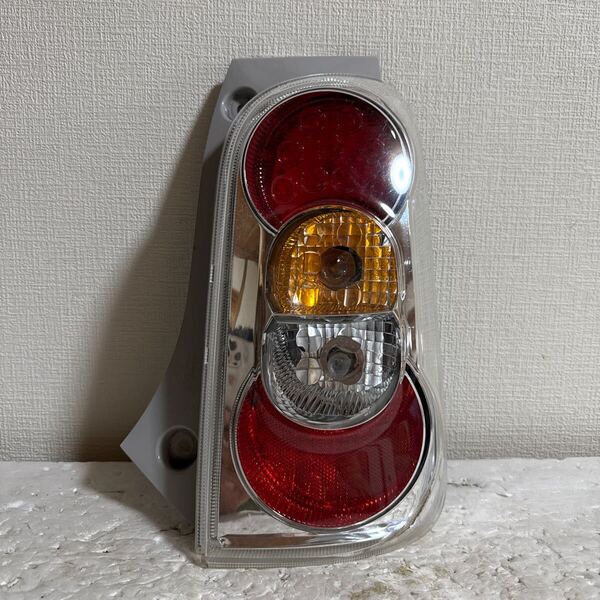 ダイハツ ミラココア L675S 純正 右 テールライト テールランプ 送料込み即決