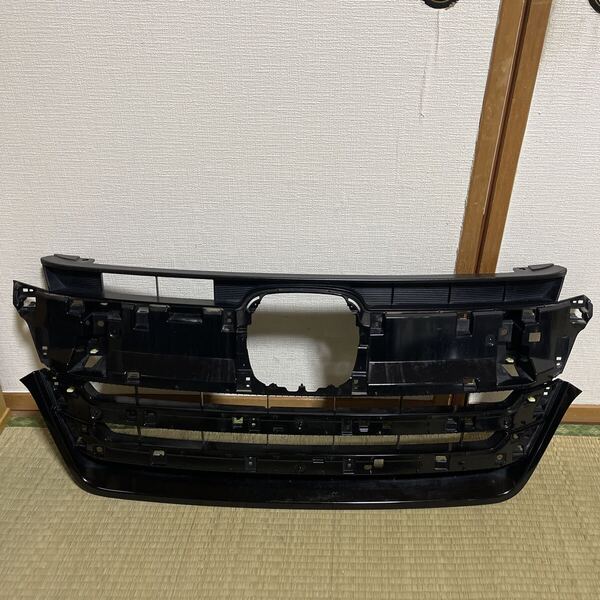 ホンダ ステップワゴン/スパーダ RP3/RP4/RP5 後期 ラジエーターフロントグリル 送料込み 即決