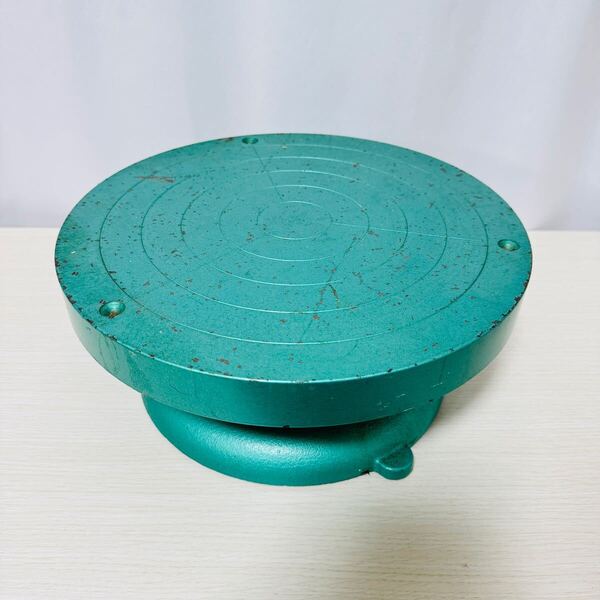 陶芸用 回転台 ターンテーブル 直径約30cm 高さ約12cm グリーン 鋳物製 手びねり ロクロ 作業台 彫金 工芸用 中古