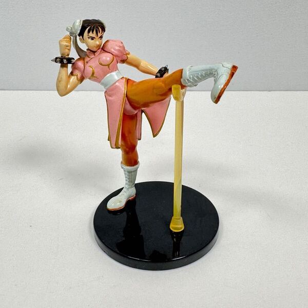 ストリートファイター 勝利グミ(かちぐみ) 精密彩色フィギュア 春麗 台座付き 中古品 Chun-Li Street Fighter レトロ s4F