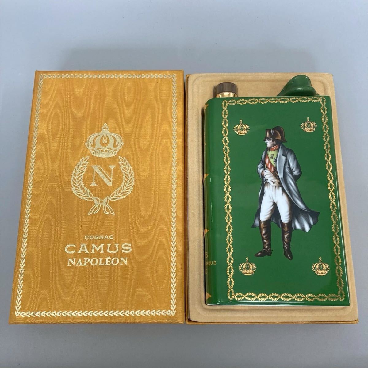 未開封 CAMUS ブック コニャック3本セット Yahoo!オークション -「カミュ ブック ナポレオン」(コニャック