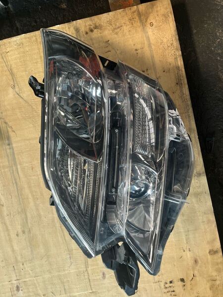 全国送料無料 ヴェルファイア GGH20W ヘッドライト左 ANH20W ANH25W GGH25W 後期 一部欠け格安送料込み