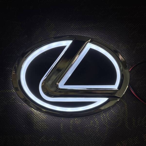 【送料無料】国内発送 LEXUS レクサス 5D LEDエンブレム 交換式 フロント用 リア用 10.5cm×6.85cm ホワイト縁取り