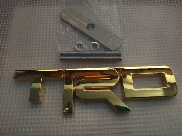 【ゆうパケット送料込】TRD(トヨタテクノクラフト) 3Dエンブレム フロントグリル用 ゴールド 金属製 トヨタ 新型