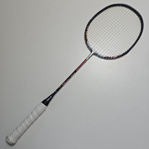 【美品】YONEX ヨネックス バドミントンラケット MUSCLE POWER 3 マッスルパワー3