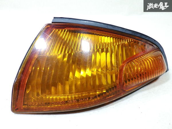 日産 HCR32 R32スカイライン フロントウィンカーコーナーレンズ左売切り‼️ Yahoo!オークション -「r32 コーナーランプ」(ウィンカー