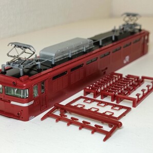 TOMIX ボディー 前面手すり ホイッスルカバー 煙管 ナンバー/メーカーズプレート 7173 JR EF81形電気機関車(JR東日本仕様・双頭形連結器付)
