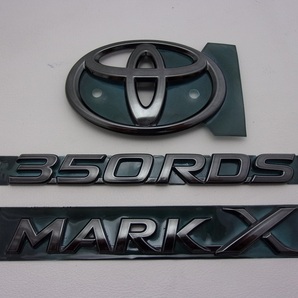 7トレジャー 【 トヨタ 130系 マーク X TOYOTA 130系 MARK X 350RDS 】 プラチナ ブラック エンブレム リア 3点セット
