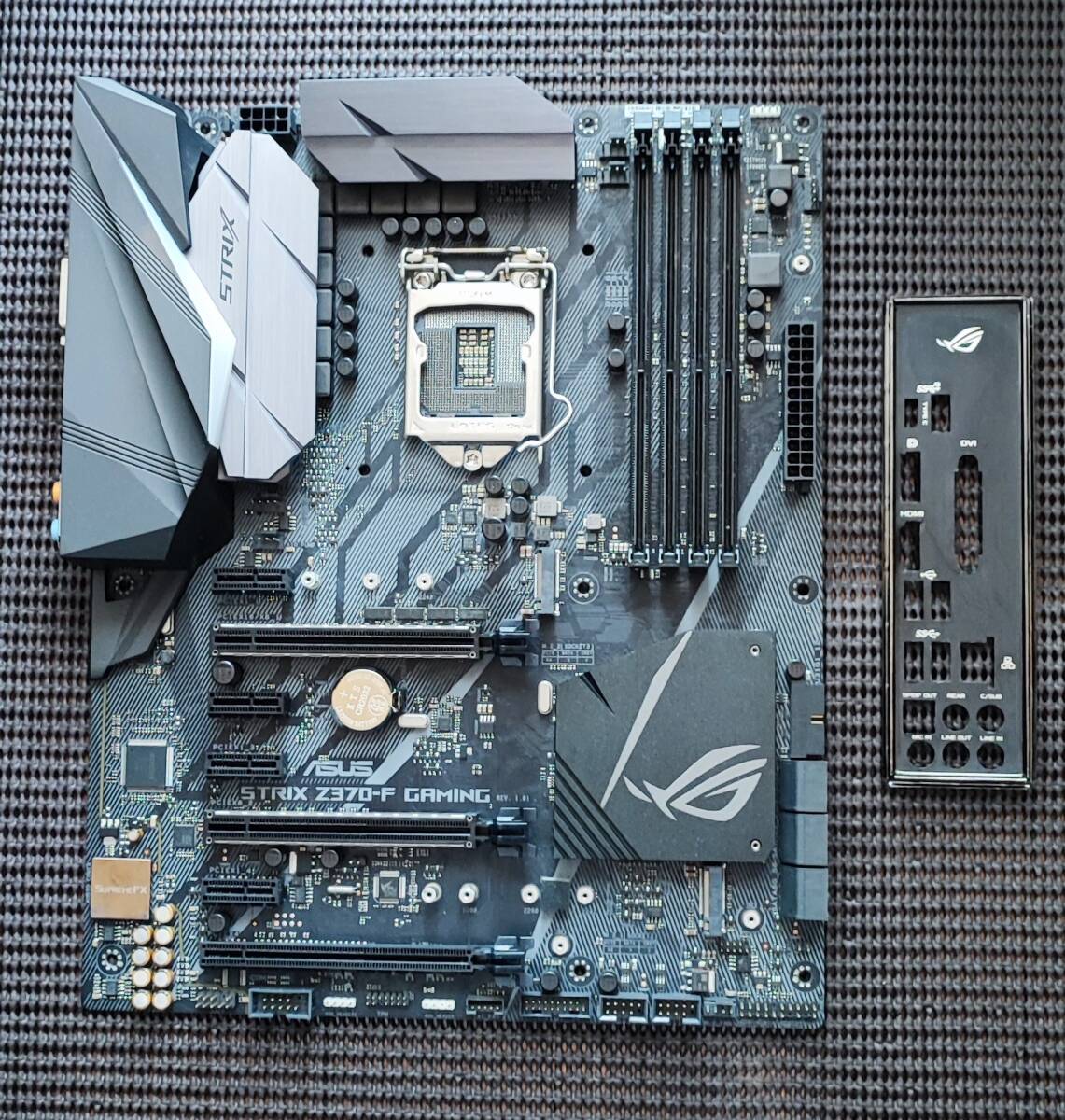 ASUS ROG STRIX Z370-F GAMING マザーボード ROG STRIX Z370-F GAMING | Motherboards | ROG Global
