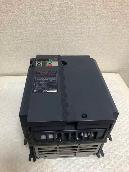 中古美品富士電機インバーター FRN5.5E1S-2J 正規品動作保証 国内から即日発送 1/5 A-1