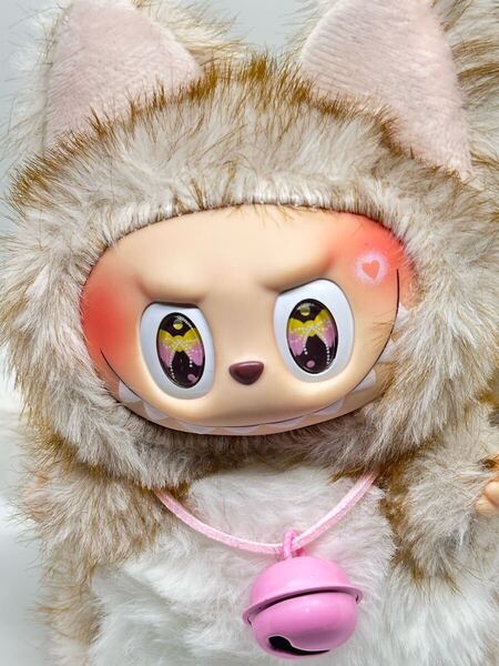 Zimomo 香甜なケーキ九尾の狐 LABUBU ふわふわ ぬいぐるみ