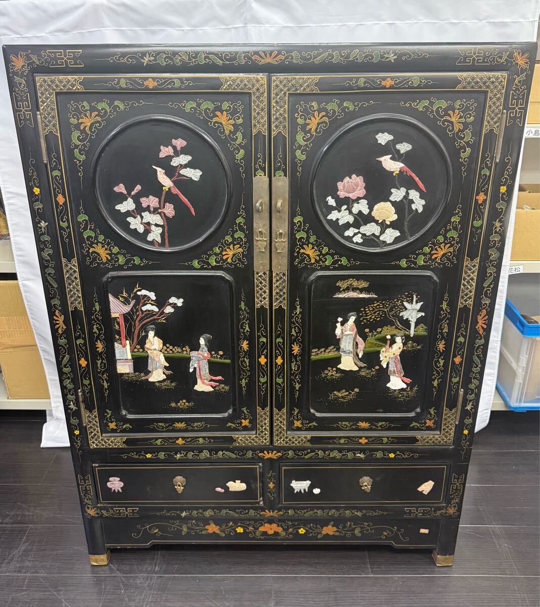 k345r120 見事なまでの飾り細工 中国骨董家具 飾り棚 箪笥 高さ210㎝ Yahoo!オークション -「中国 家具 チェスト」の落札相場・落札価格