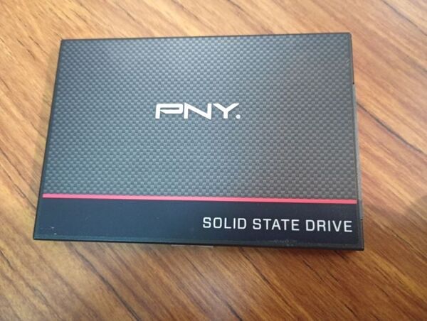 ■ SSD ■ 240GB (14330時間) PNY 米国 正常判定 送料無料