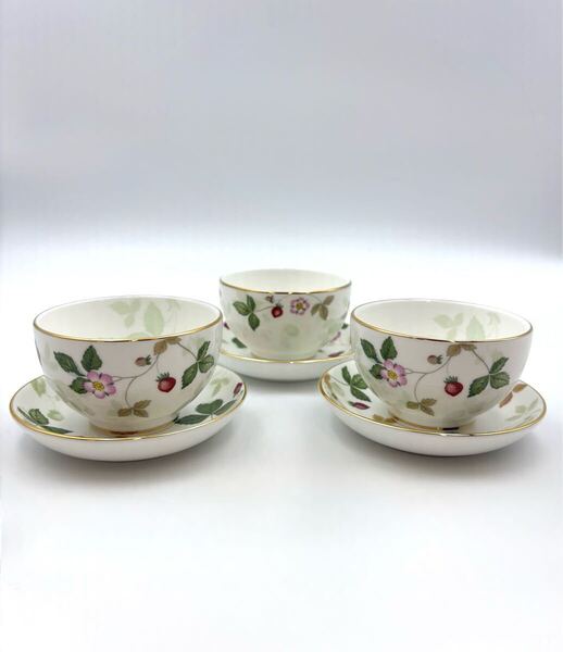 WEDGWOOD ウェッジウッド ワイルドストロベリー パステル ジャパニーズティーカップ&ソーサー 3客セット