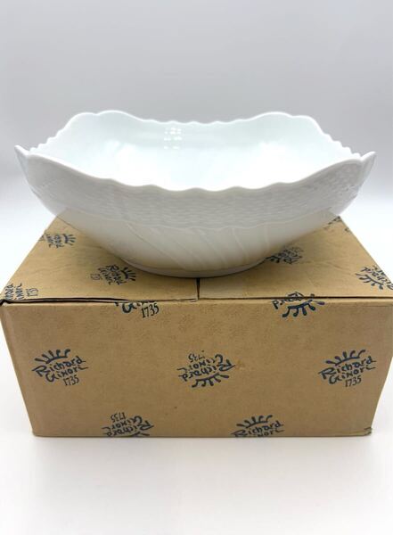 未使用保管品 Richard Ginori リチャードジノリ ベッキオホワイト 23cm スクエア サラダボウル 箱付