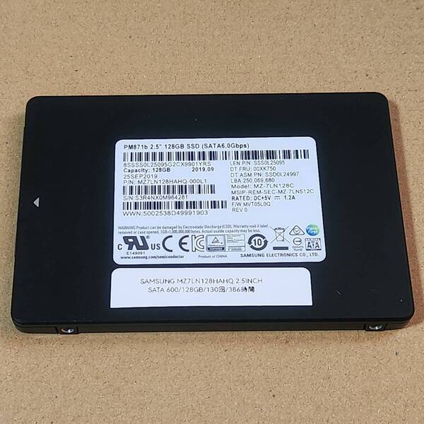 SAMSUNG 128GB 2.5インチ SSD 使用時間386時間