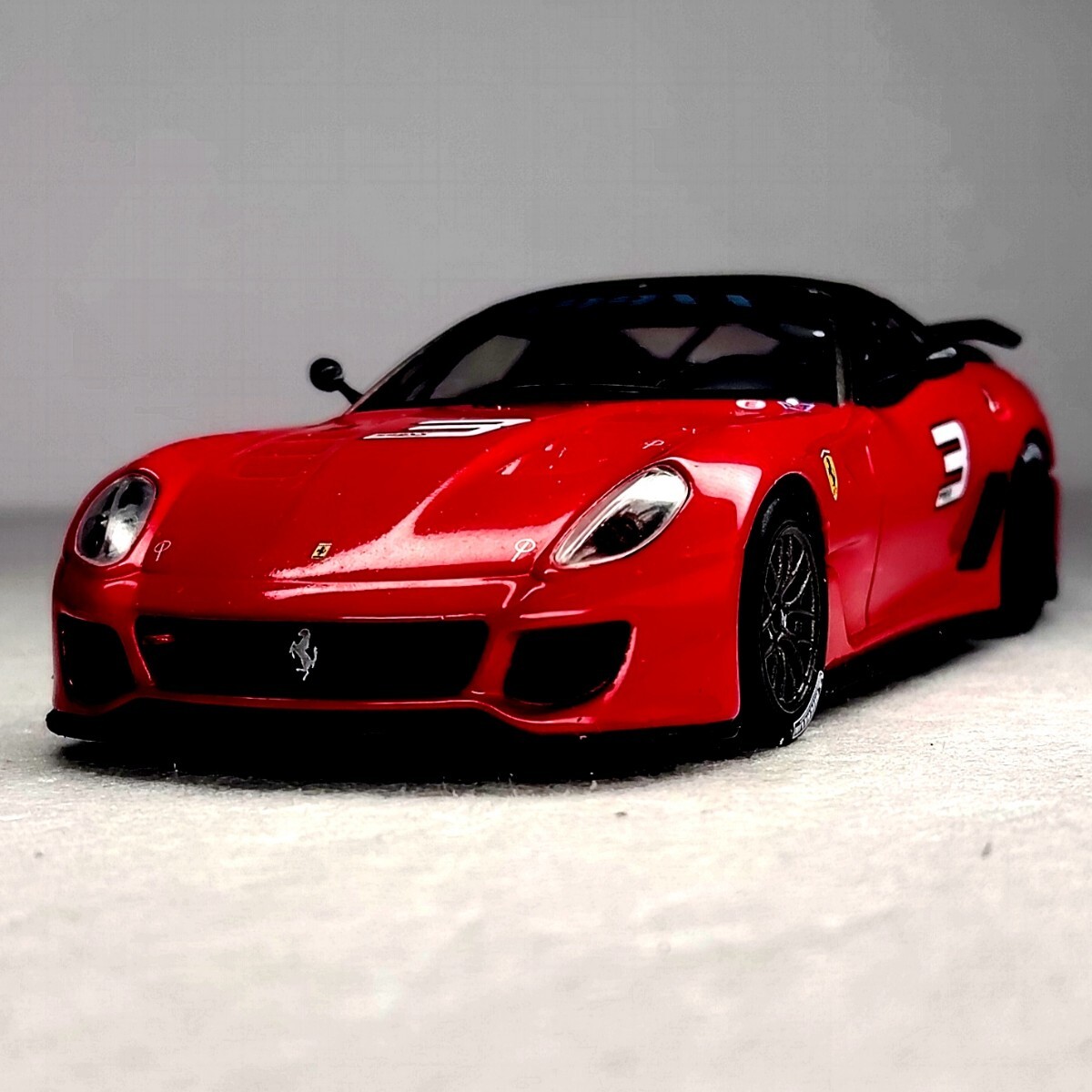 ホットウィール マテル Ferrari 599 GTB 1/18 箱無 Yahoo!オークション -「ホットウィール フェラーリ599」の落札