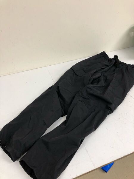送料無料★UNIQLO ユニクロ★カーゴパンツ ナイロンパンツ★ブラック★メンズ Lサイズ#70714sjj