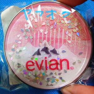 《 Продано масло послеобеденного чая Evian в мини-зеркале 》 Плавающий послеобеденный чай evian