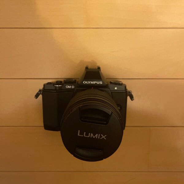 OLYMPUS OM-D E-M5 ミラーレス一眼 オリンパス パナソニック LUMIX G VARIO 12-60 ASPH