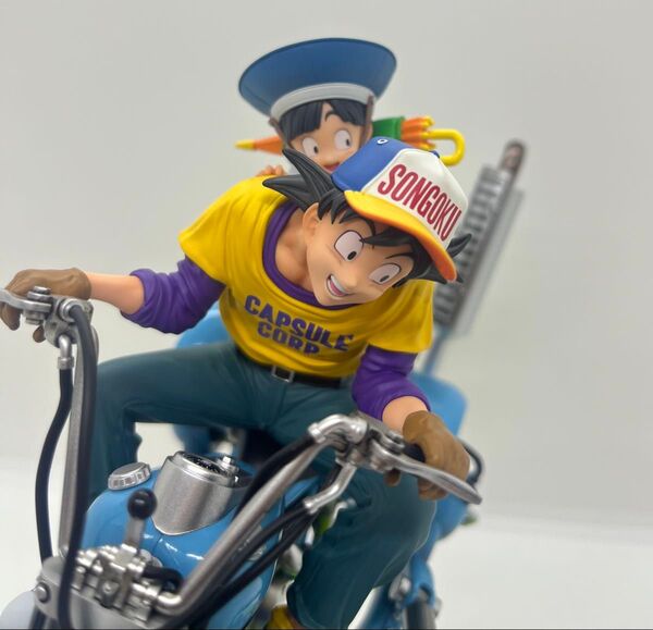 デスクトップリアルマッコイEX 孫悟空&孫悟飯&二足歩行ロボット