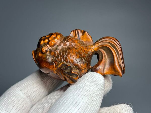 古美術 黄楊木 金魚 木製 木彫り 縁起物 開運金運財運 コレクション