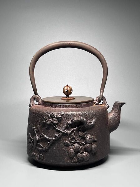 古美術 南部鉄器 鉄瓶 ライチ 高浮彫 鈴木手造 鉄分補給 1.2L 茶道具