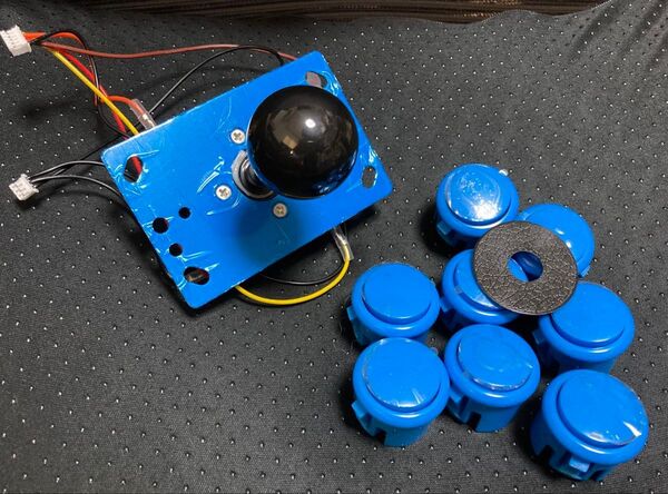 【ジョイスティックパーツ】アーケードフリークのスティック・ボタン8個