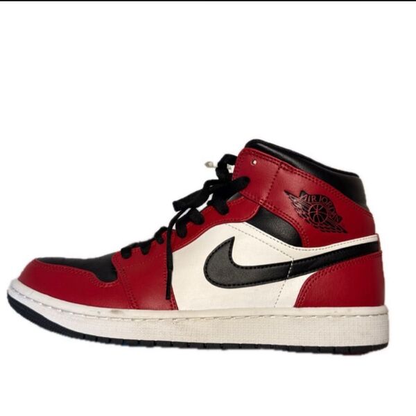NIKE AIR JORDAN 1 MID CHICAGO BLACK TOE