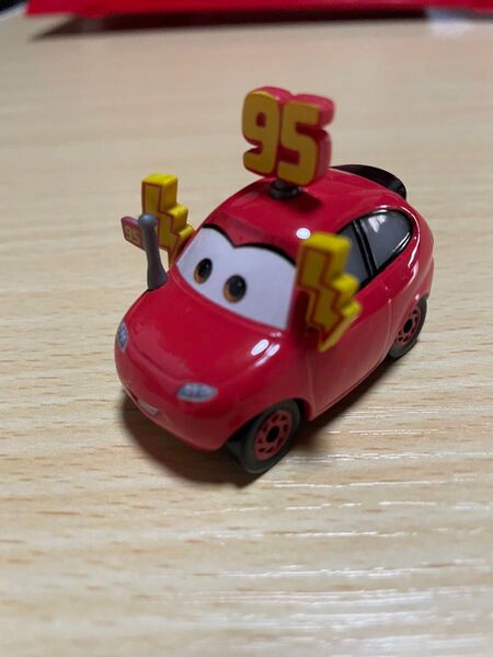 レア品!カーズ マテル MADDY McGEAR ミニカー ピクサー ディズニー