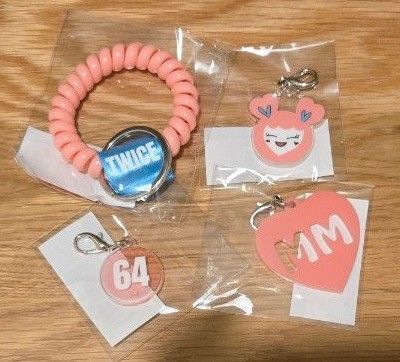 TWICE ポップアップ ワークショップ モモ