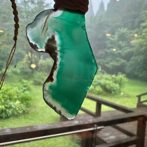 まるで九州の形みたいな綺麗な天然石 の サイズ調整付きの麻紐ペンダント(ハンドメイド)