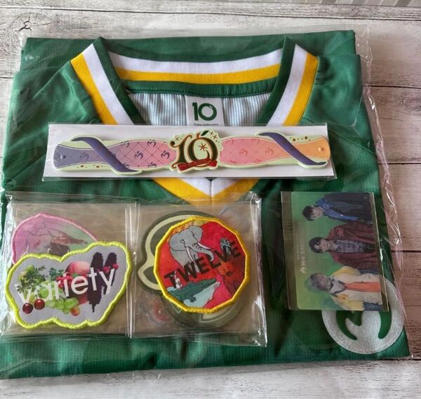 Mrs.GreenApple 10 ゲームシャツ Tシャツ ストラップ式ラバーバンド レンチキュラーフォトカード ワッペン 10種