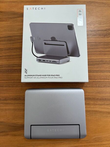 Satechi USB C アルミニウム スタンド & ハブ 6-in-1 ドック 折りたたみ式スタンド ドッキングステーション