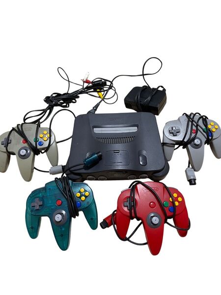 NINTENDO 64 本体+純正コントローラー4個セット ジャンク品(動作未確認)