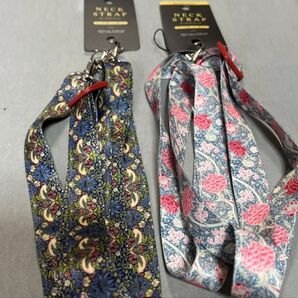 ネックストラップ 2個セット 新品 未使用 花柄 ブルー ピンク