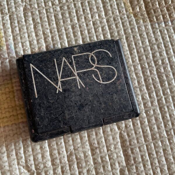 NARS アイシャドウパレット チーク