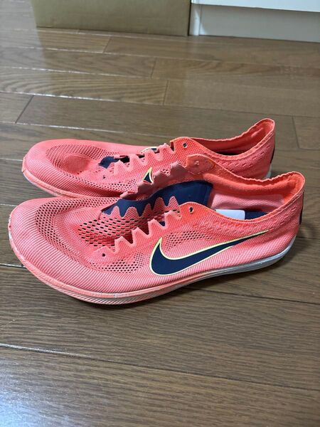 ドラゴンフライ オレンジ色 ナイキ