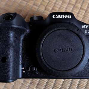 Canon EOS R7 ボディ