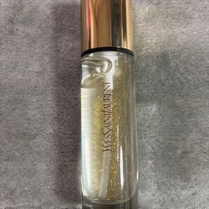 Yves Saint Laurent ラディアント タッチ ブラープライマー 01 ゴールド