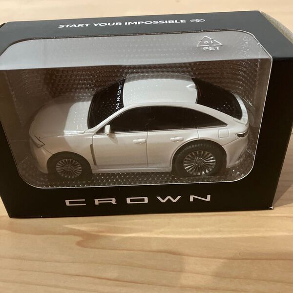 ミニカー トヨタ クラウンプルバックカー
