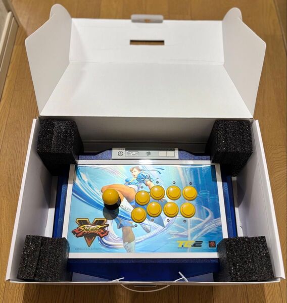 ※未使用品※PS3/PS4 マッドキャッツ アーケードファイトスティックTE2 アケコン ストリートファイター