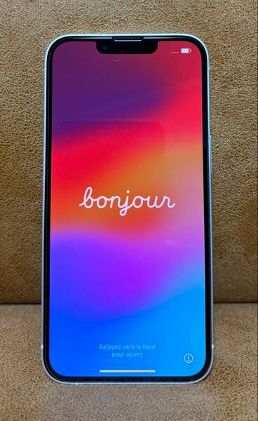 美品 完動品 iPhone 14 SIM フリー 256 GB ホワイト Apple Store 一括購入品 初期化済 箱付属品有