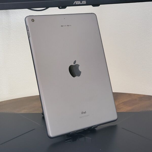 美品 / Apple iPad 8th / 第8世代 / 32GB / Wi-Fiモデル / スペースグレイ