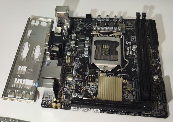 ASUS H110I-Plus IOパネル有 LGA1151 mini ITX マザーボード